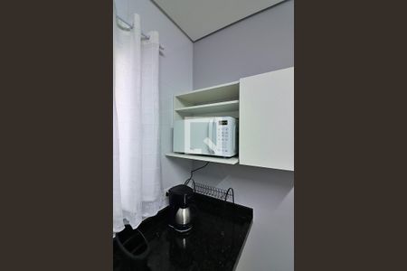 Sala/Cozinha de kitnet/studio para alugar com 1 quarto, 28m² em Parque Terra Nova Ii, São Bernardo do Campo
