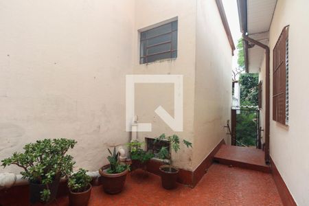 Casa à venda com 100m², 2 quartos e 2 vagasQuintal 