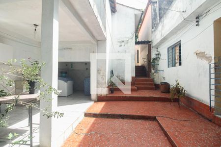 Casa à venda com 100m², 2 quartos e 2 vagasQuintal com Churrasqueira 