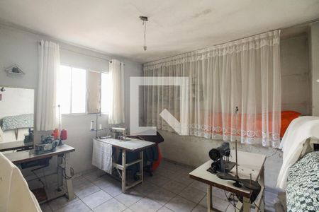 Casa à venda com 100m², 2 quartos e 2 vagasÁrea de Serviço - Quarto de Serviço 