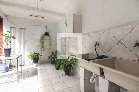 Casa à venda com 100m², 2 quartos e 2 vagasÁrea de Serviço 