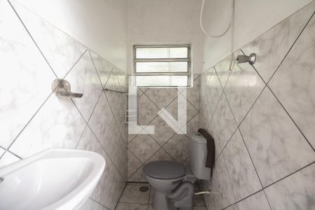 Casa à venda com 100m², 2 quartos e 2 vagasBanheiro Externo 