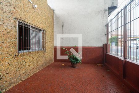 Casa à venda com 100m², 2 quartos e 2 vagasQuintal - Entrada 