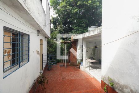 Casa à venda com 100m², 2 quartos e 2 vagasQuintal com Churrasqueira 
