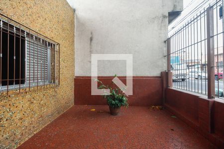 Casa à venda com 100m², 2 quartos e 2 vagasQuintal - Entrada 