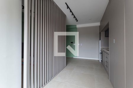 Sala de kitnet/studio para alugar com 1 quarto, 27m² em Indianópolis, São Paulo