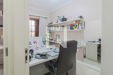 Casa de condomínio para alugar com 180m², 3 quartos e 2 vagasQuarto 2