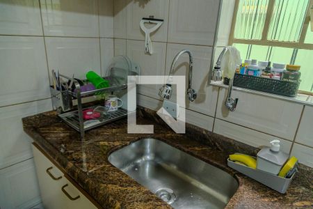 Casa à venda com 215m², 5 quartos e 2 vagasCozinha - Pia