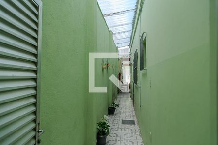 Casa à venda com 215m², 5 quartos e 2 vagasCorredor externo
