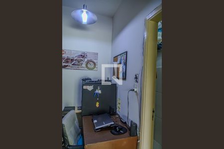 Casa à venda com 215m², 5 quartos e 2 vagasQuarto de Serviço