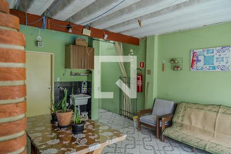 Casa à venda com 215m², 5 quartos e 2 vagasQuintal e Área de Serviço