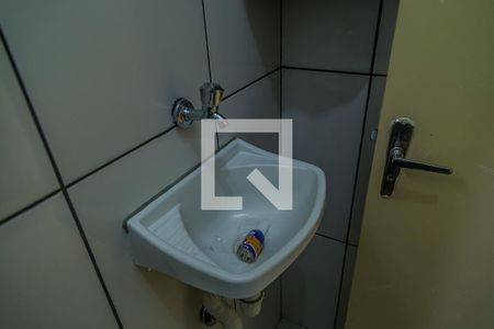 Casa à venda com 215m², 5 quartos e 2 vagasBanheiro de Serviço - Pia
