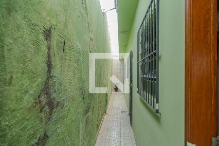 Casa à venda com 215m², 5 quartos e 2 vagasCorredor externo