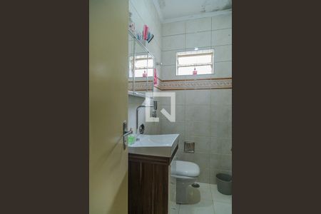 Casa à venda com 215m², 5 quartos e 2 vagasBanheiro da Suíte