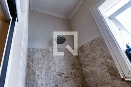 Casa à venda com 700m², 4 quartos e 8 vagas Casa à venda com 700m², 4 quartos e 8 vagasBanheiro da Suíte 2