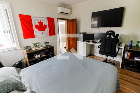 Casa à venda com 700m², 4 quartos e 8 vagas Casa à venda com 700m², 4 quartos e 8 vagasSuíte 2