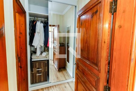 Casa à venda com 700m², 4 quartos e 8 vagas Casa à venda com 700m², 4 quartos e 8 vagasCloset da suíte 3