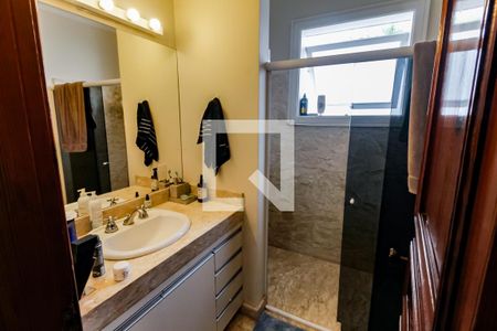 Casa à venda com 700m², 4 quartos e 8 vagas Casa à venda com 700m², 4 quartos e 8 vagasBanheiro da Suíte 2