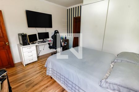 Casa à venda com 700m², 4 quartos e 8 vagas Casa à venda com 700m², 4 quartos e 8 vagasSuíte 2