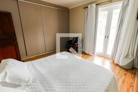 Casa à venda com 700m², 4 quartos e 8 vagas Casa à venda com 700m², 4 quartos e 8 vagasSuíte 1