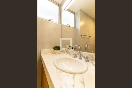 Apartamento à venda com 142m², 3 quartos e 1 vagaBanheiro Social