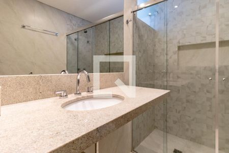 Apartamento à venda com 142m², 3 quartos e 1 vagaBanheiro do Quarto 1