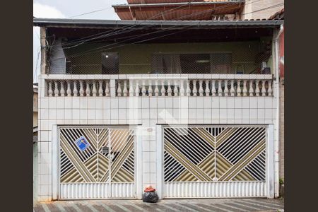 Casa à venda com 300m², 8 quartos e 3 vagasFachada