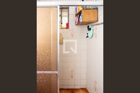 Casa à venda com 300m², 8 quartos e 3 vagasBanheiro Casa 4