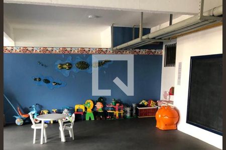 Apartamento à venda com 221m², 4 quartos e 4 vagas Apartamento à venda com 221m², 4 quartos e 4 vagasÁrea comum