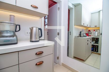 Apartamento à venda com 221m², 4 quartos e 4 vagas Apartamento à venda com 221m², 4 quartos e 4 vagasCozinha