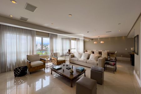 Sala de casa à venda com 4 quartos, 380m² em Vila Mariana, São Paulo