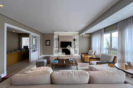 Sala de casa à venda com 4 quartos, 380m² em Vila Mariana, São Paulo