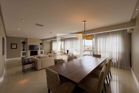 Sala de casa à venda com 4 quartos, 380m² em Vila Mariana, São Paulo