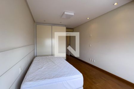 Casa à venda com 380m², 4 quartos e 6 vagasQuarto 3