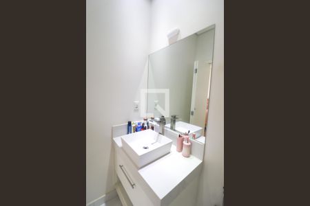 Casa de condomínio para alugar com 285m², 4 quartos e 2 vagasBanheiro do quarto 3