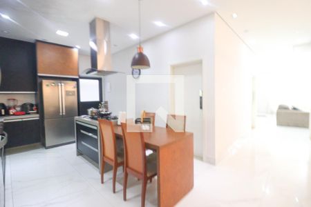 Casa de condomínio para alugar com 285m², 4 quartos e 2 vagasÁrea gourmet