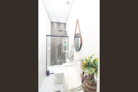 Casa de condomínio para alugar com 285m², 4 quartos e 2 vagasBanheiro