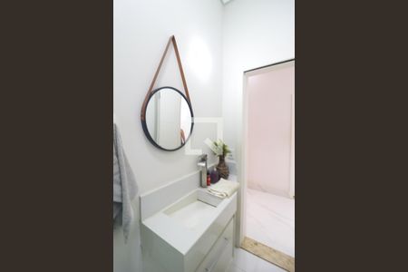 Casa de condomínio para alugar com 285m², 4 quartos e 2 vagasBanheiro