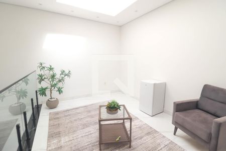 Casa de condomínio para alugar com 285m², 4 quartos e 2 vagasCorredor