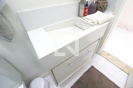 Casa de condomínio para alugar com 285m², 4 quartos e 2 vagasBanheiro