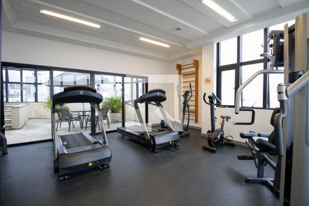 Apartamento à venda com 85m², 2 quartos e 4 vagas Apartamento à venda com 85m², 2 quartos e 4 vagasÁrea Comum - Academia