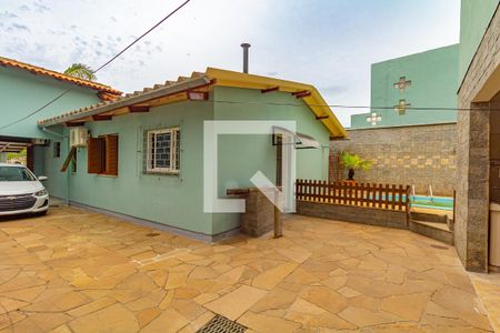 fachada posterior de casa à venda com 3 quartos, 125m² em Bairro Fátima, Canoas