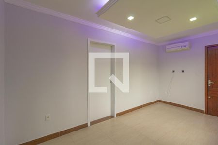 Sala de casa à venda com 3 quartos, 125m² em Rio Branco, Canoas