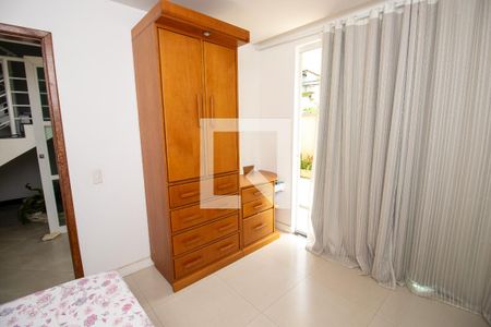 Casa de condomínio à venda com 280m², 4 quartos e 2 vagasQuarto 1