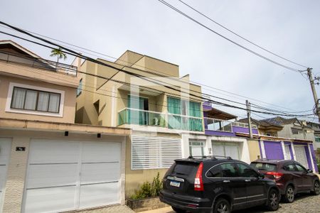 Casa de condomínio à venda com 280m², 4 quartos e 2 vagasFachada