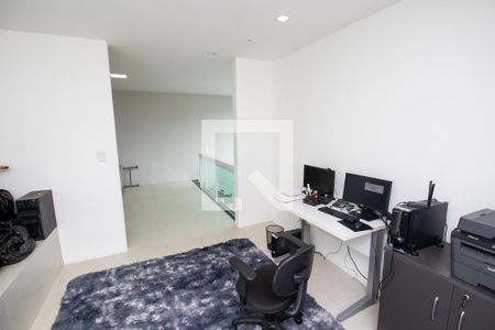 Casa de condomínio à venda com 280m², 4 quartos e 2 vagasEscritório