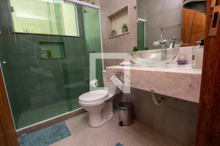 Casa de condomínio à venda com 280m², 4 quartos e 2 vagasBanheiro social 2