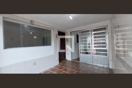 Casa para alugar com 50m², 1 quarto e 1 vagaQuintal