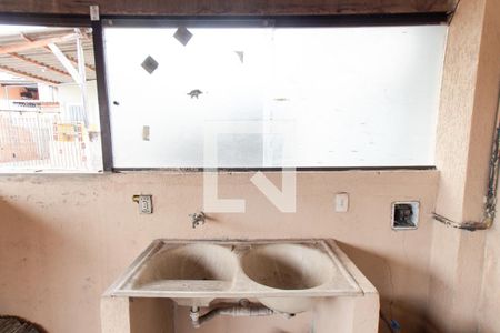 Casa à venda com 400m², 3 quartos e 2 vagasQuintal