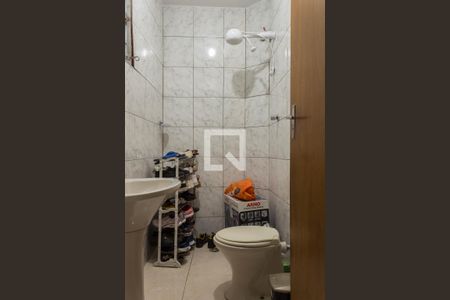 Casa à venda com 150m², 2 quartos e 1 vaga Casa à venda com 150m², 2 quartos e 1 vagaBanheiro